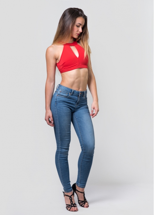 Top cut out rojo licra